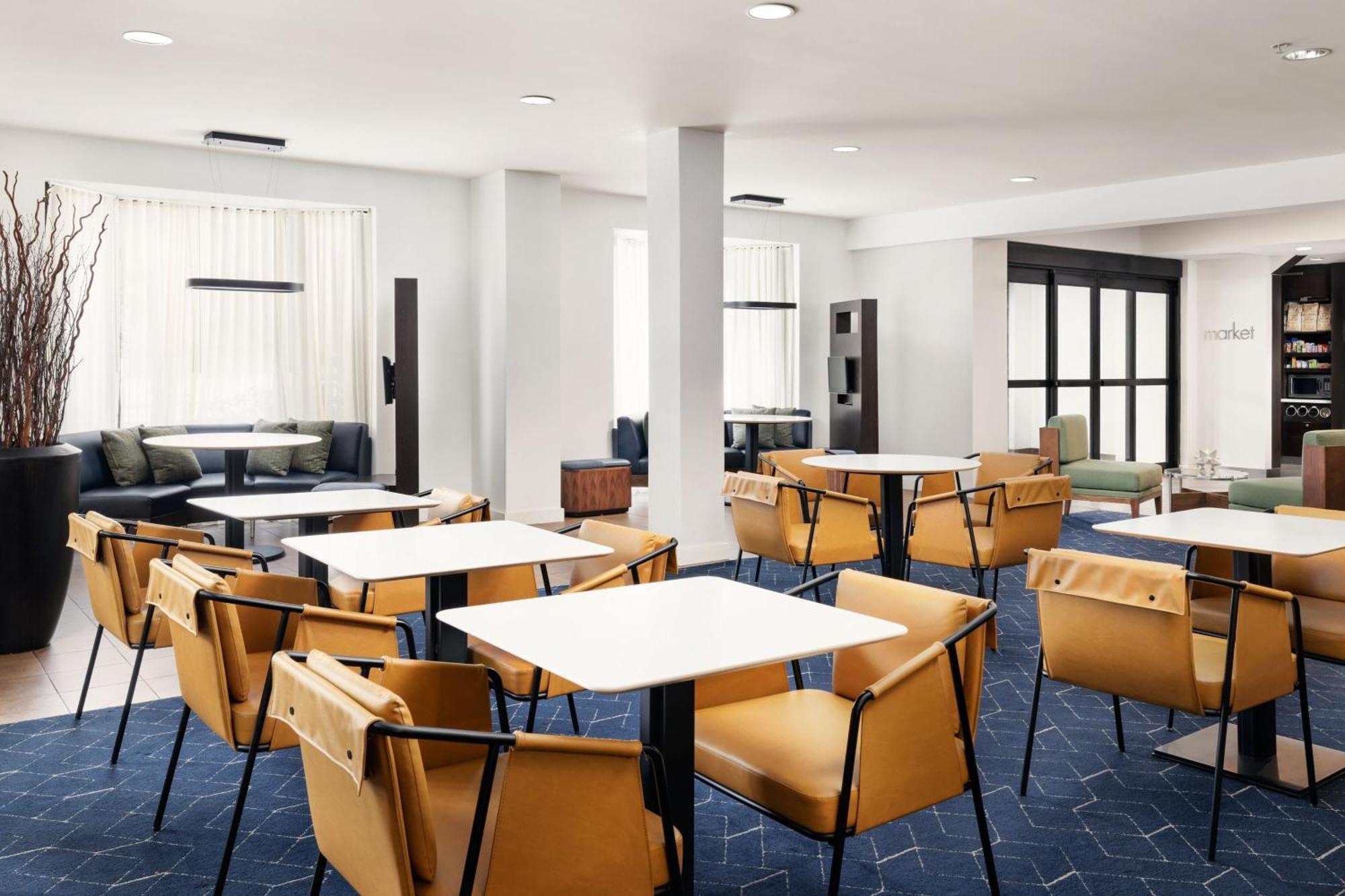 Courtyard By Marriott Concord Hotel Exterior foto